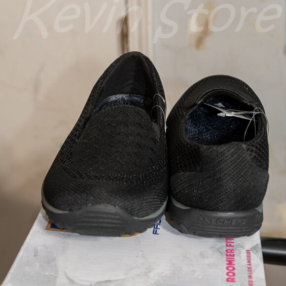 Black Skechers Ladies' Slip On Shoe‎ - Picture 2 of 7